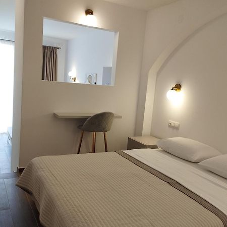 Nostos Hotell Patitírion Eksteriør bilde