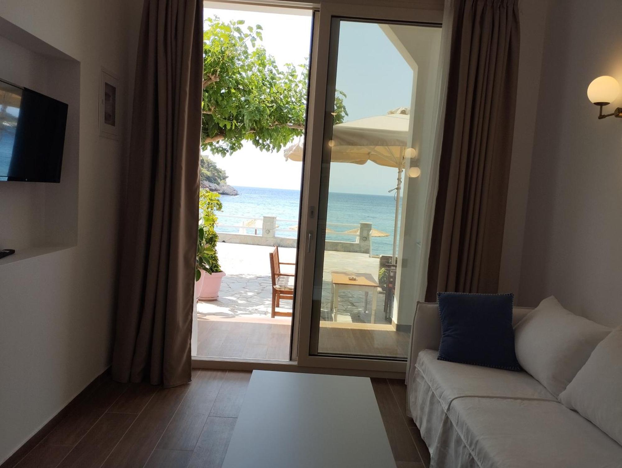 Nostos Hotell Patitírion Eksteriør bilde