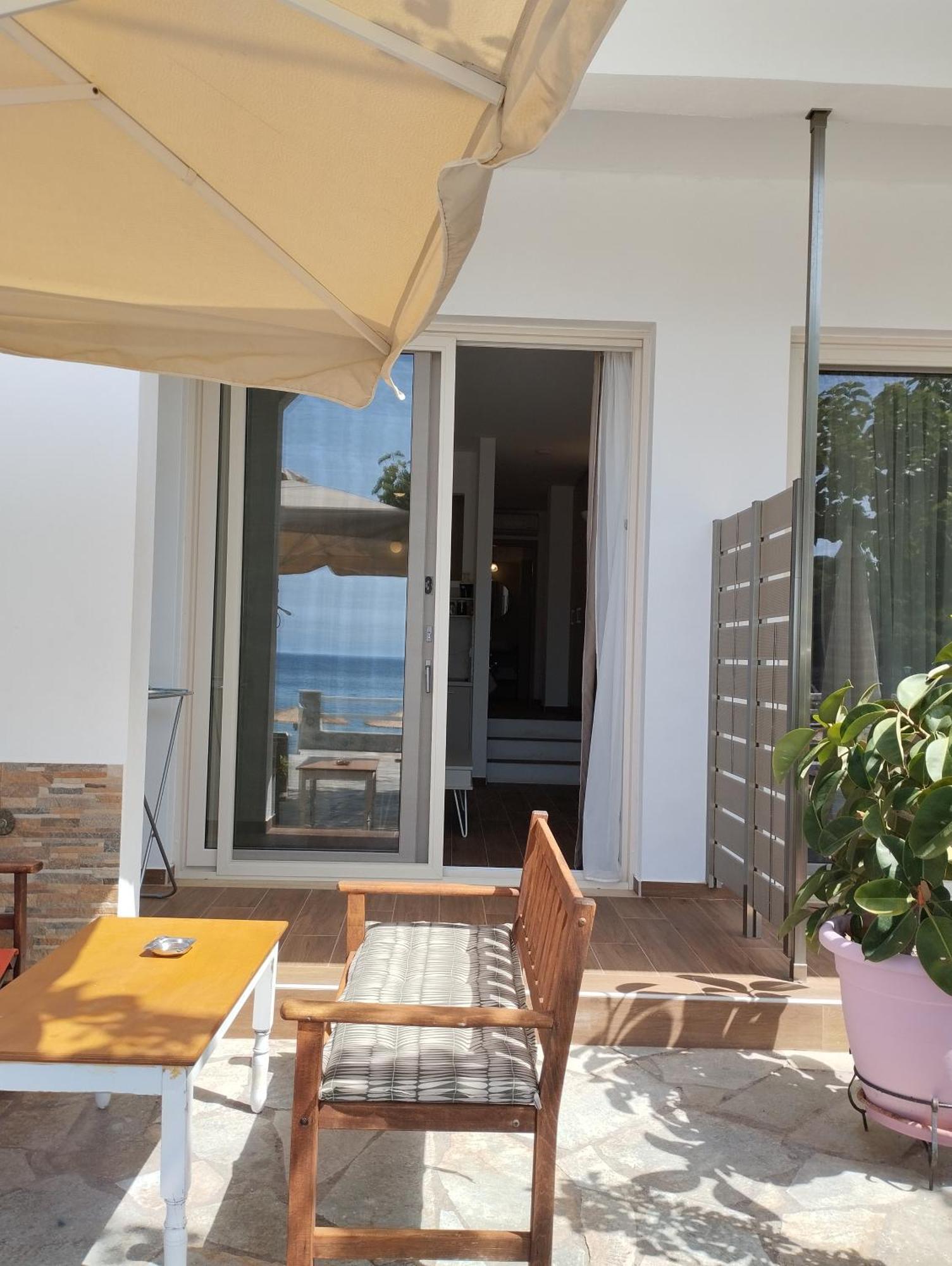 Nostos Hotell Patitírion Eksteriør bilde