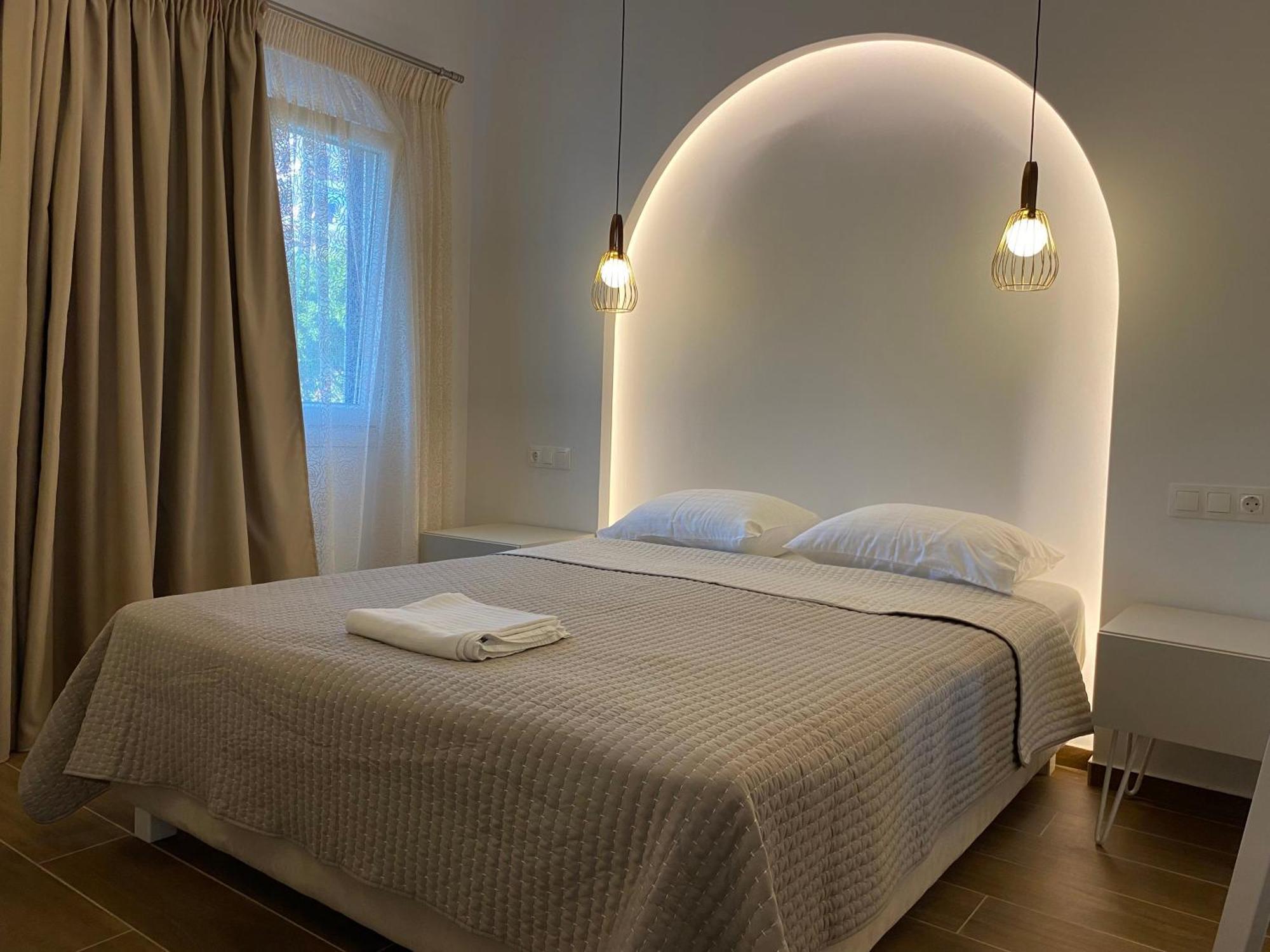 Nostos Hotell Patitírion Eksteriør bilde